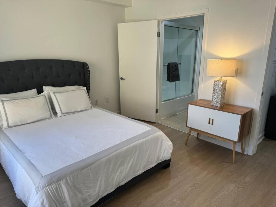 The Carlton - Modern-Lux 2 Master Suites-Secure Bldg & Parking- 5 Blks To Ocean Ave Los Angeles Exterior photo